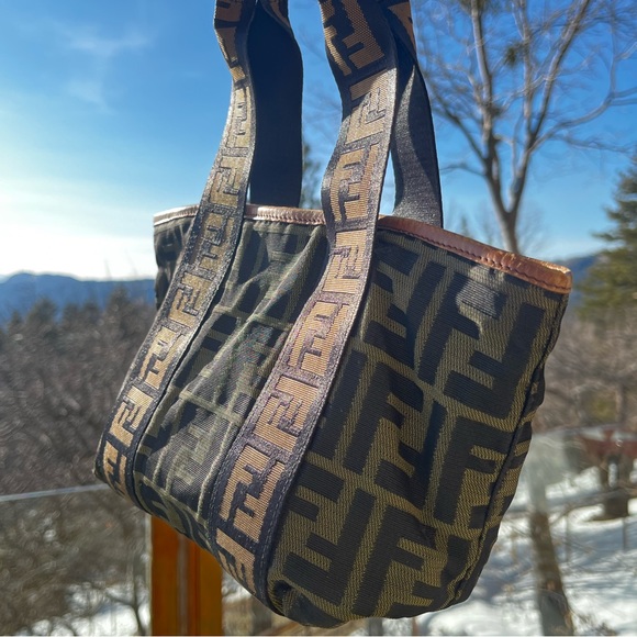 Fendi: Mini Padlock & Key Zucca FF Monogram Nylon Leather Brown Tote Bag *RARE* - Picture 11 of 17